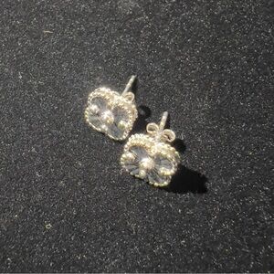 18k White Gold Clover Stud Earrings